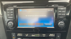 Nissan Qashqai 1.2 DiG-T N-Connecta 5dr Petrol Hatchback
